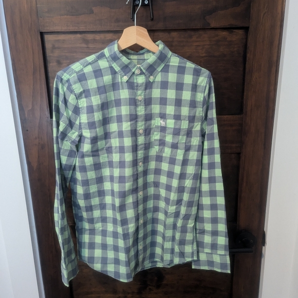 Abercrombie Kids Plaid Buttons Up - Picture 1 of 1